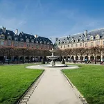 Joli Duplex D\'Architecte - Marais